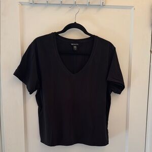 Athleta Black Essential V-Neck Women's Top